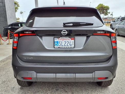 Used 2025 Nissan Kicks SV FWD image 19