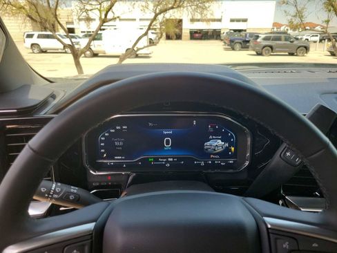 Used 2023 Chevrolet Silverado 1500 RST w/ Z71 Off-Road Package image 23