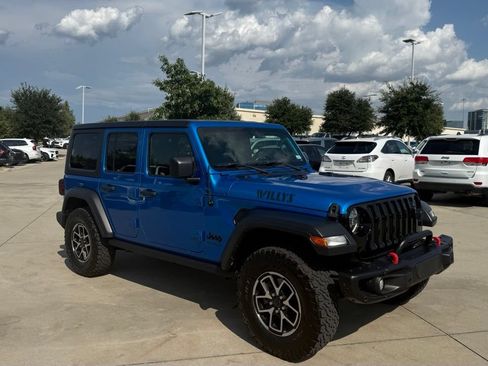 Used 2021 Jeep Wrangler Unlimited Sport AWD/4WD image 3