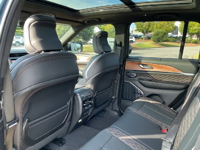 New 2027 Jeep Grand Cherokee Summit w/ MOPAR Finishing Package AWD/4WD image 26