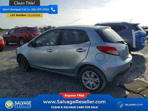 Used 2013 MAZDA MAZDA2 Sport FWD image 3