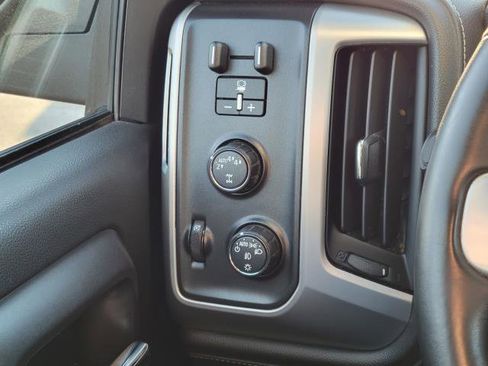 Used 2018 GMC Sierra 1500 SLE w/ SLE Value Package image 13