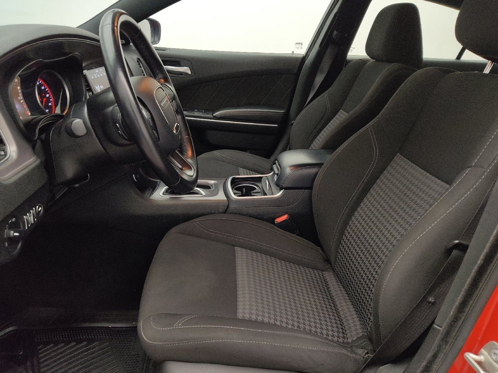 Used 2023 Dodge Charger SXT RWD image 17