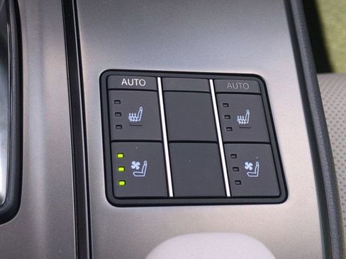 New 2026 Lexus UX 300h FWD image 22