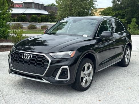 Used 2023 Audi Q5 2.0T Premium Plus w/ Premium Plus Package AWD/4WD image 3