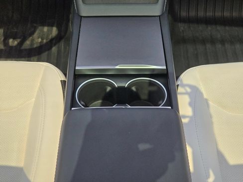 Used 2025 Tesla Model 3 Long Range RWD image 19
