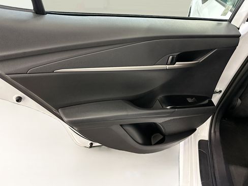 Used 2025 Toyota Camry LE image 27