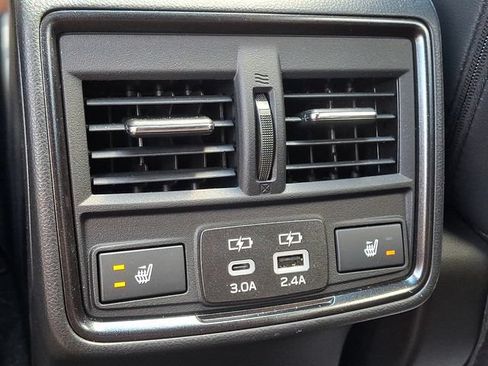 Used 2025 Subaru Forester Touring AWD/4WD image 14