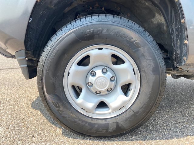 Used 2022 Toyota Tacoma SR AWD/4WD image 21