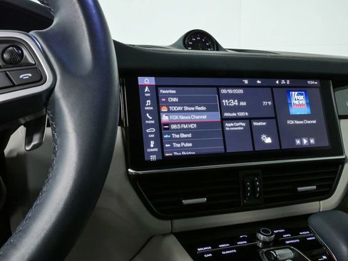 Certified 2021 Porsche Cayenne Coupe AWD/4WD image 13