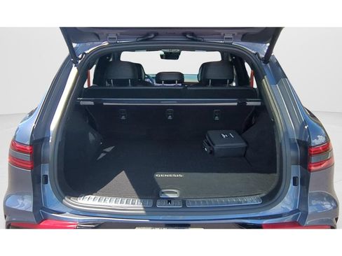 Used 2026 Genesis GV70 2.5T Sport Prestige AWD/4WD image 9