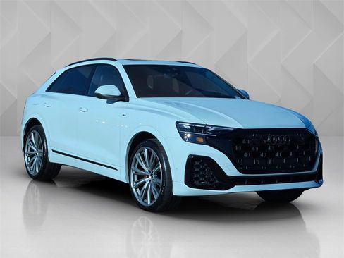 New 2026 Audi Q8 Prestige image 8