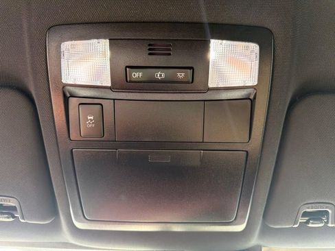 Used 2019 Toyota Tacoma TRD Sport w/ Technology Package RWD image 40