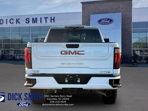 Used 2026 GMC Sierra 2500 AT4 w/ AT4 Premium Plus Package AWD/4WD image 5
