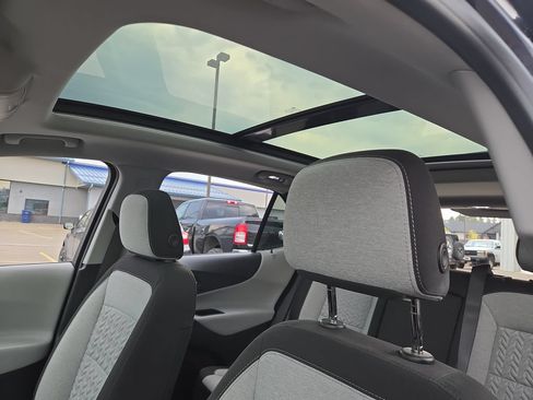 Used 2022 Chevrolet Equinox LT AWD/4WD image 26