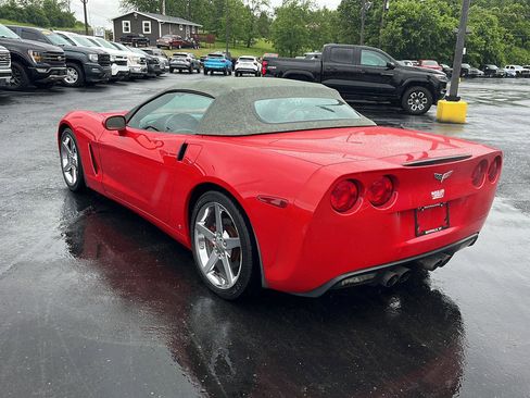 Used 2007 Chevrolet Corvette Convertible w/ Preferred Equipment Group RWD image 3