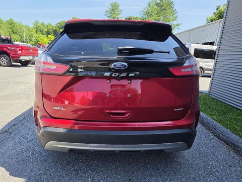 Used 2024 Ford Edge SEL AWD/4WD image 4