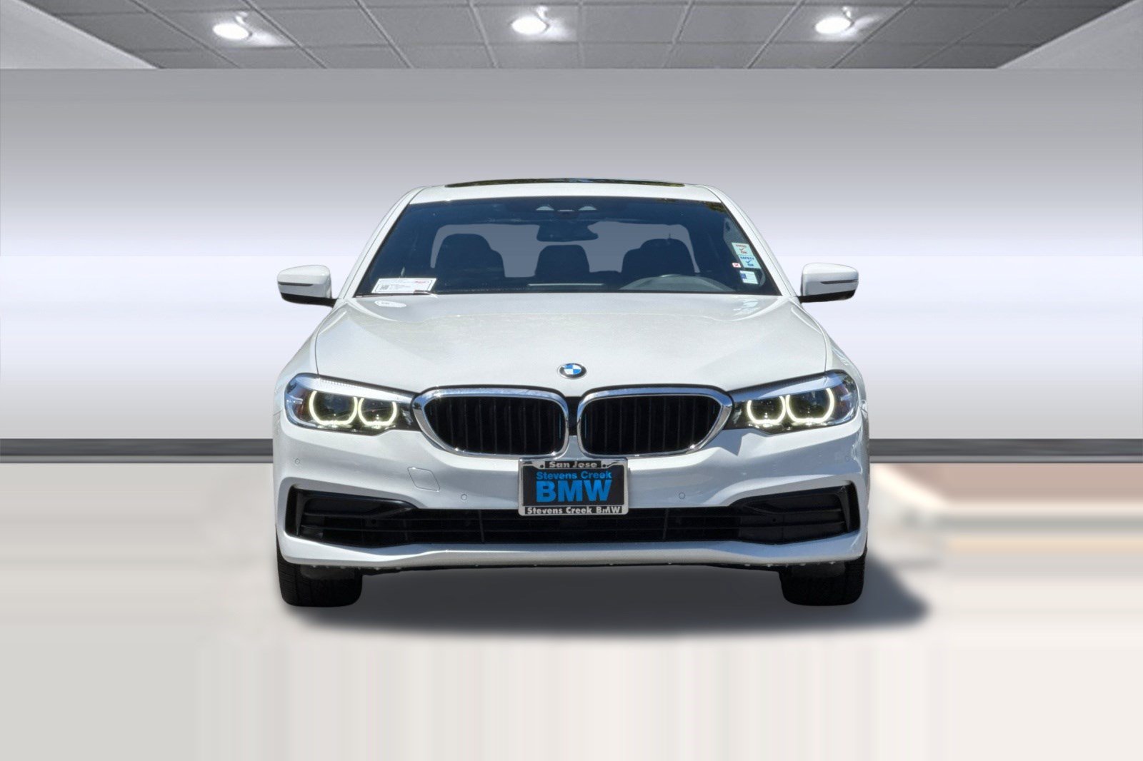Used 2019 BMW 530e w/ Convenience Package RWD image 5