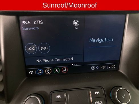 Used 2023 GMC Acadia AT4 w/ GMC Pro Grade Package image 4