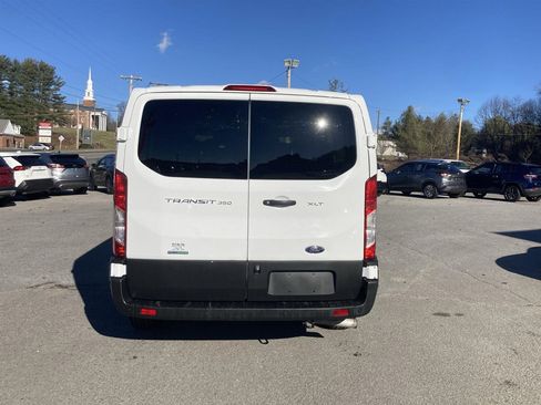 Used 2023 Ford Transit 350 XLT image 3