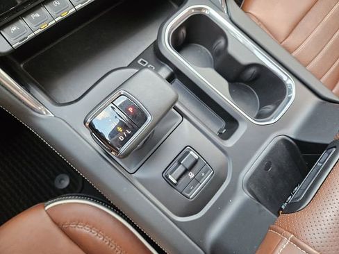 Used 2024 GMC Sierra 1500 Denali Ultimate AWD/4WD image 20