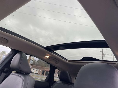 Used 2021 INFINITI QX50 Sensory image 25