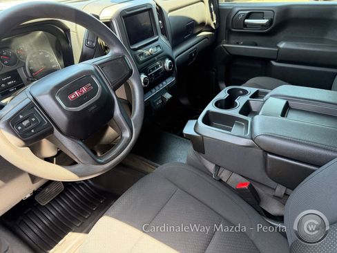 Used 2022 GMC Sierra 2500 Pro w/ Convenience Package RWD image 16
