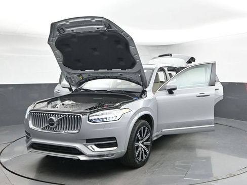 Used 2024 Volvo XC90 B5 Core w/ Protection Package Premier AWD/4WD image 51