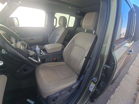Used 2022 Land Rover Defender 110 S AWD/4WD image 4