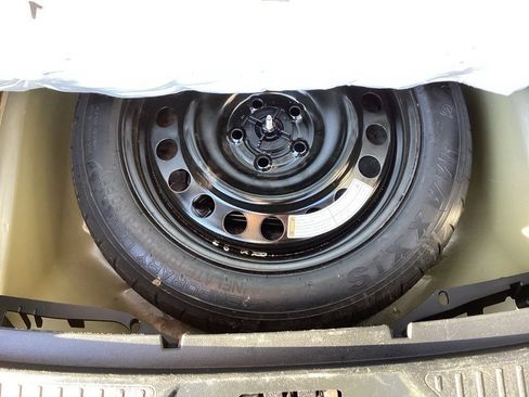 Used 2022 Ford Explorer Limited w/ Equipment Group 301A image 15