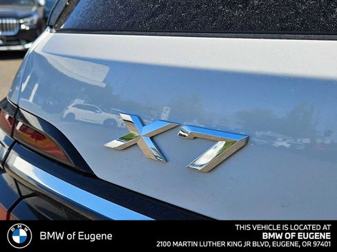 Used 2025 BMW X7 xDrive40i w/ Executive Package AWD/4WD image 17