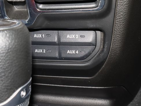 Used 2022 Jeep Wrangler Unlimited Willys image 11