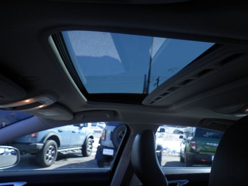 Used 2016 Volvo S60 T5 Premier w/ Convenience Package image 18