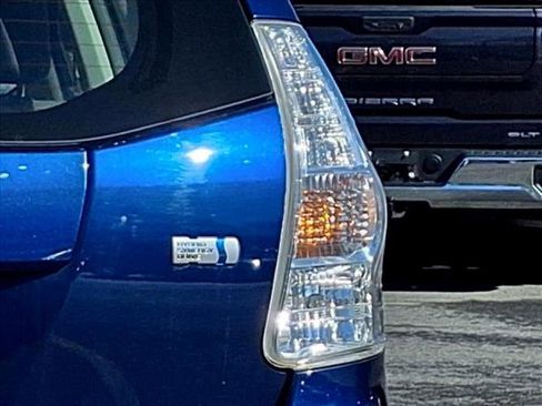 Used 2014 Toyota Prius V Two image 8