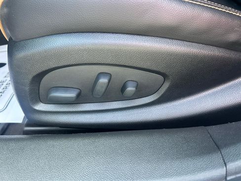 Used 2017 Chevrolet Impala Premier w/ Enhanced Convenience Package FWD image 14