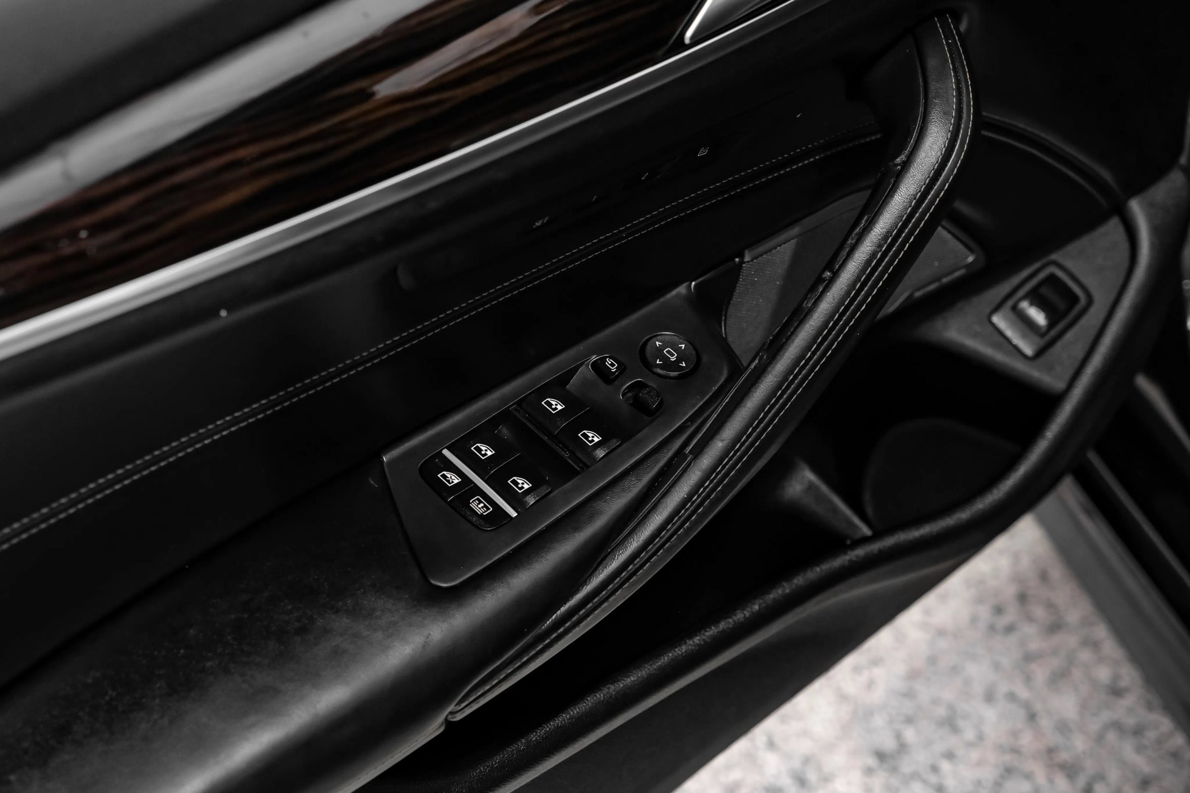 Used 2019 BMW 540i w/ M Sport Package RWD image 61