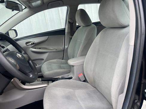 Used 2013 Toyota Corolla LE Special Edition image 12