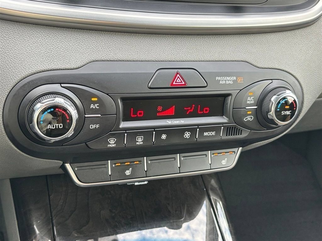 Used 2016 Kia Sorento EX FWD image 21