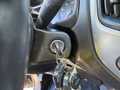 Used 2022 Chevrolet Colorado ZR2 AWD/4WD image 18