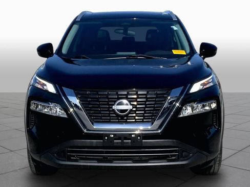 Used 2022 Nissan Rogue SV w/ SV Premium Package FWD image 4