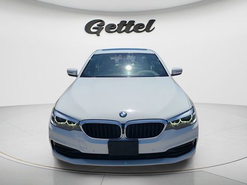 Used 2020 BMW 530i w/ Premium Package RWD image 2
