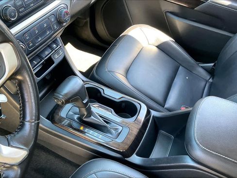 Used 2015 GMC Canyon SLT AWD/4WD image 16