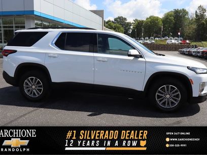 Used 2023 Chevrolet Traverse LT