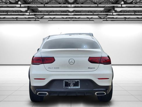Used 2020 Mercedes-Benz GLC 300 4MATIC Coupe image 8