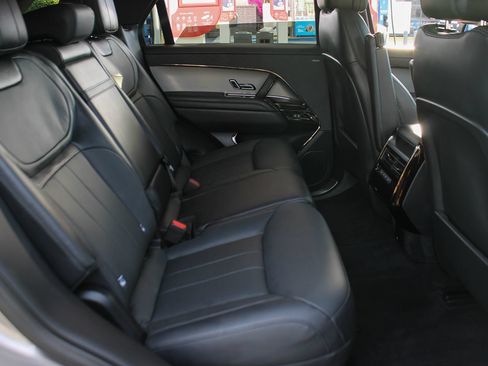 Used 2023 Land Rover Range Rover Sport SE AWD/4WD image 24