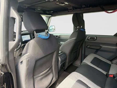 Used 2023 Ford Bronco Big Bend w/ Sasquatch Package AWD/4WD image 15