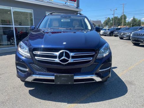 Used 2017 Mercedes-Benz GLE 350 4MATIC image 2