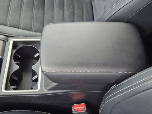 Used 2024 Mitsubishi Outlander SE Black Edition image 16