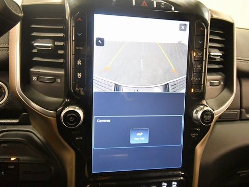 Used 2024 RAM 2500 Laramie image 25