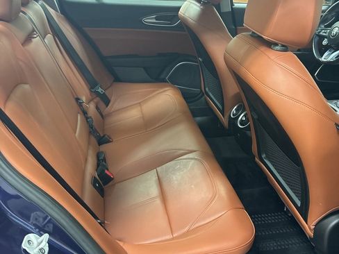 Used 2020 Alfa Romeo Giulia Ti w/ Active Blind Spot Package image 33